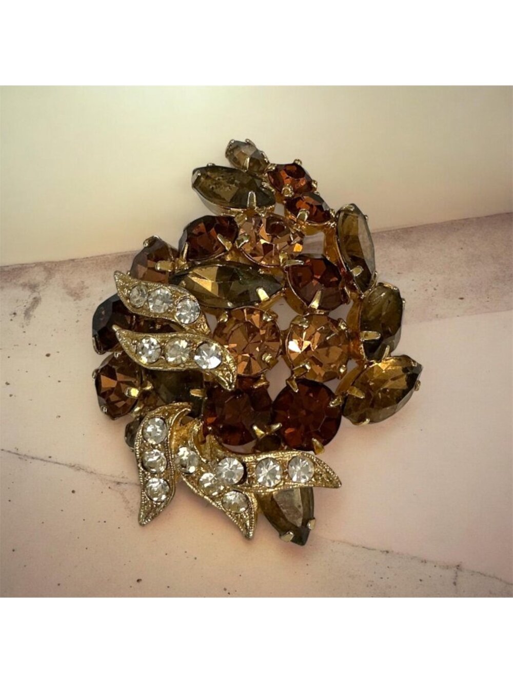 Vintage Weiss Gold-Tone Rhinestone Floral Brooch Pin  Brown & Clear Crystals
